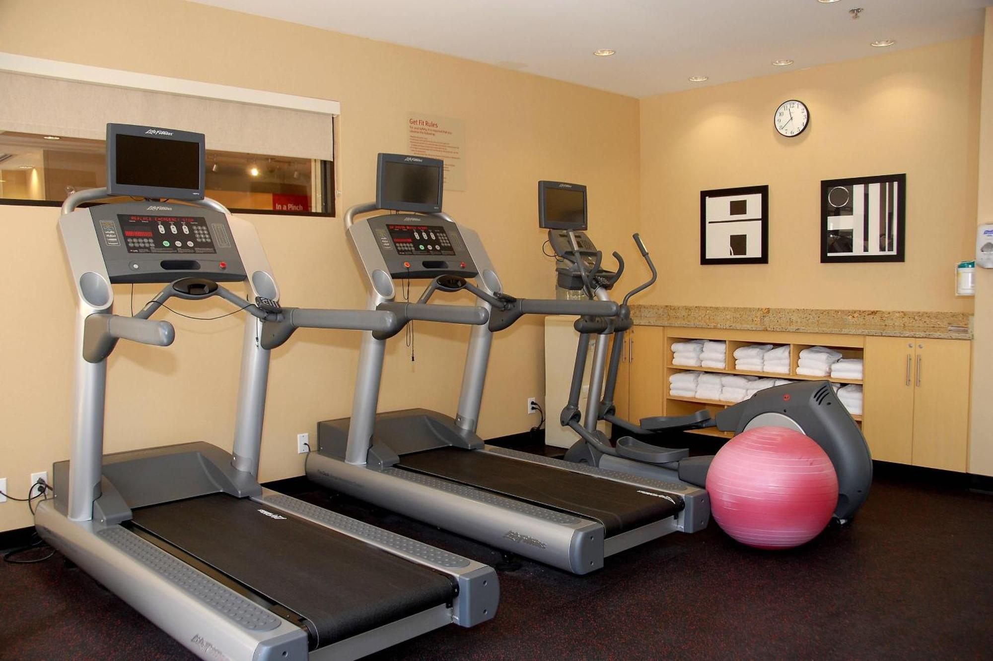 Towneplace Suites By Marriott Bethlehem Easton/Lehigh Valley Hollo Dış mekan fotoğraf